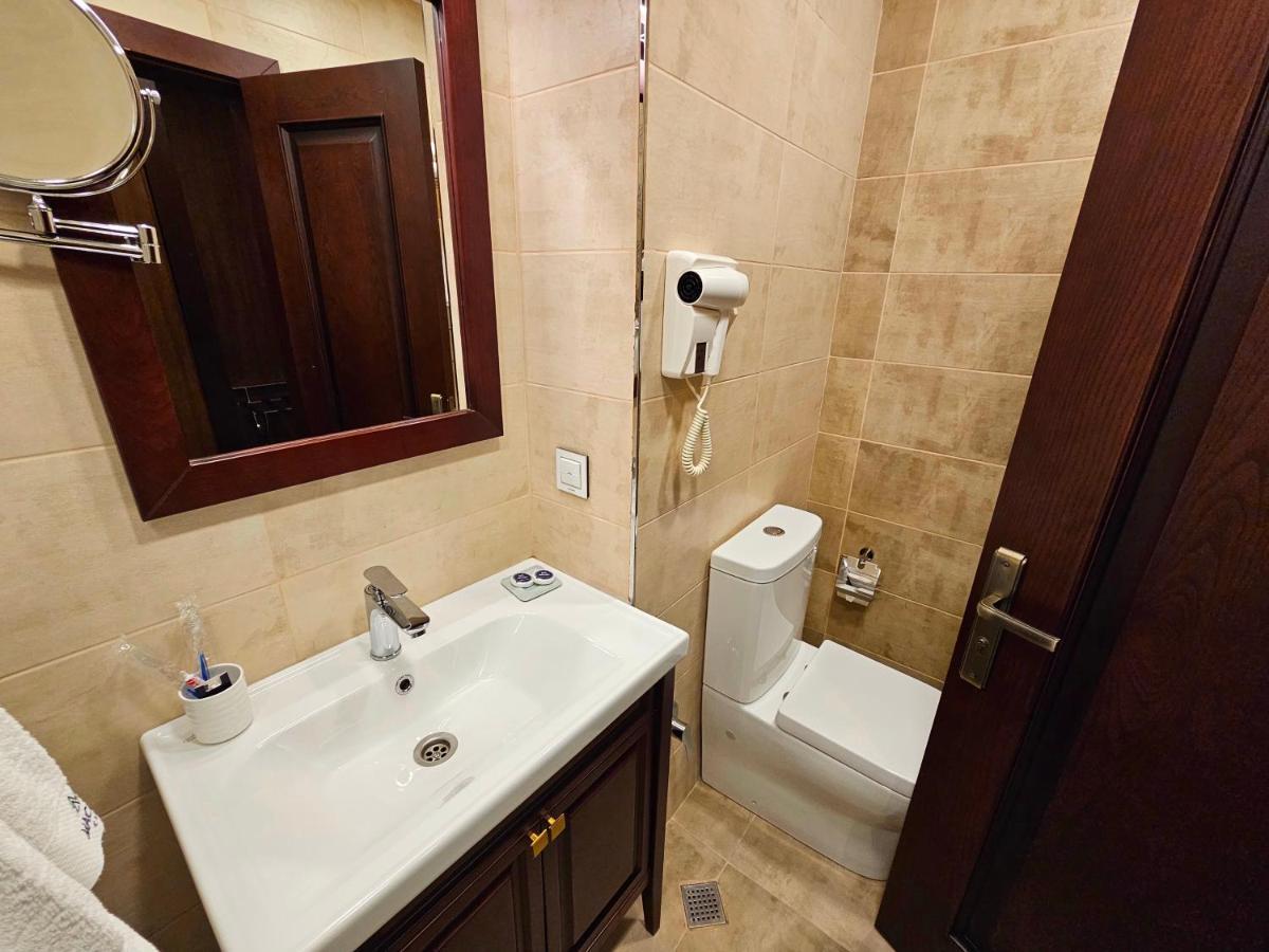 Macara Sheki City Hotel Buitenkant foto