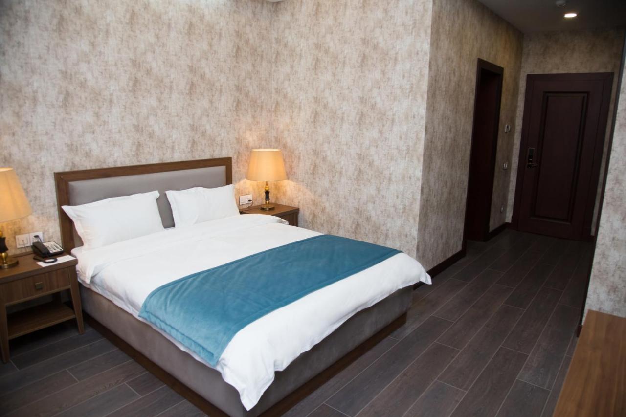 Macara Sheki City Hotel Buitenkant foto